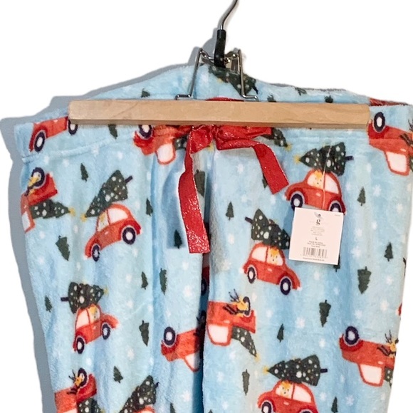NWT NYC UNDERGROUND HOLIDAY PLUSH LOUNGE PANTS – Red Truck – L - Picture 4 of 4